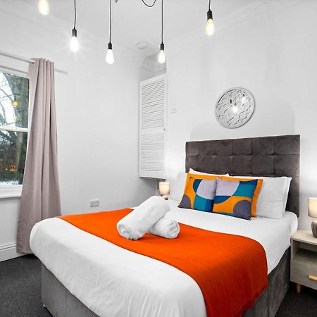 Luxury Apartment - Wolverhampton - Netflix - Smart Tv - Fast Wifi - 7Apc Ngoại thất bức ảnh