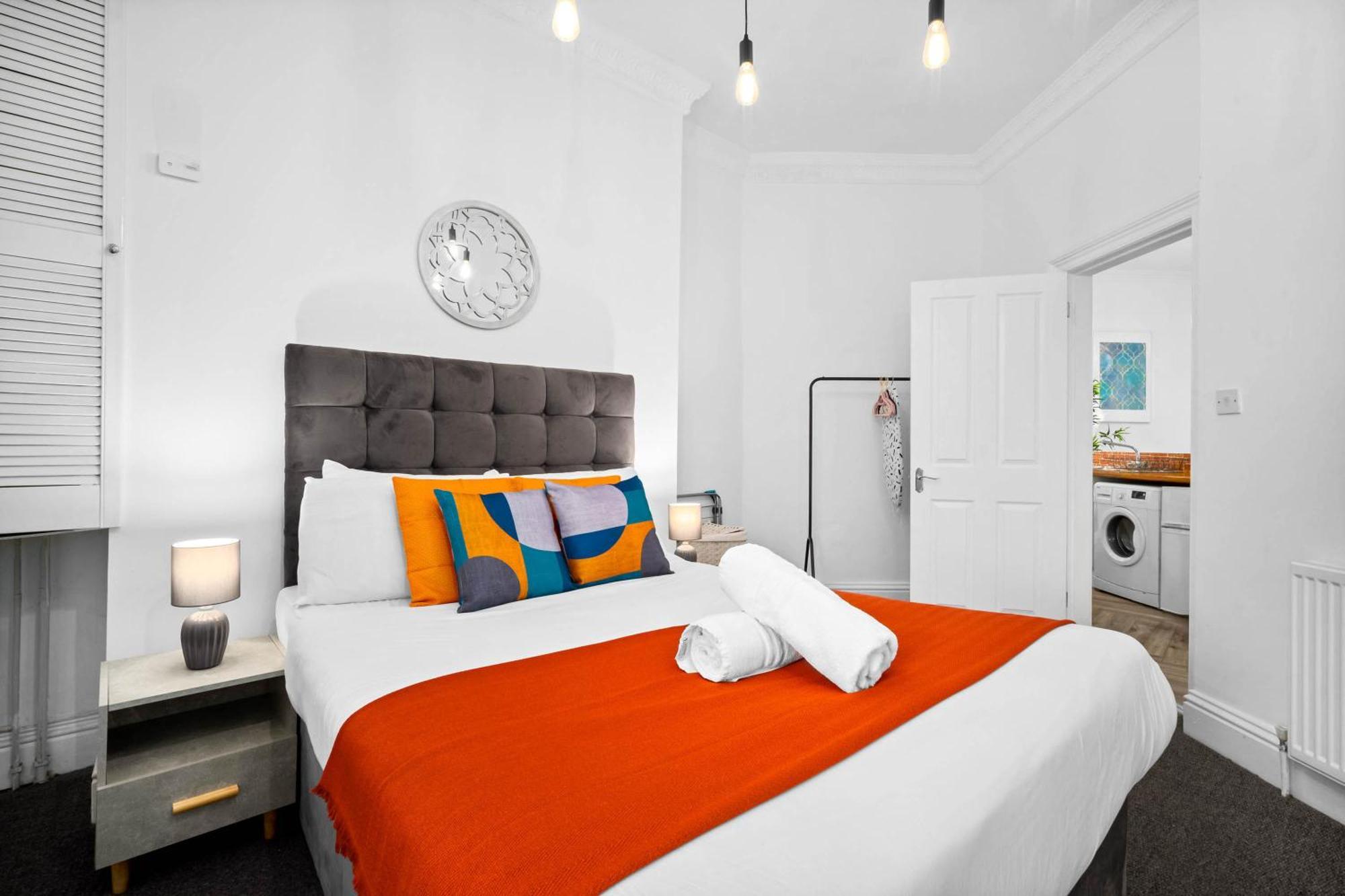 Luxury Apartment - Wolverhampton - Netflix - Smart Tv - Fast Wifi - 7Apc Ngoại thất bức ảnh