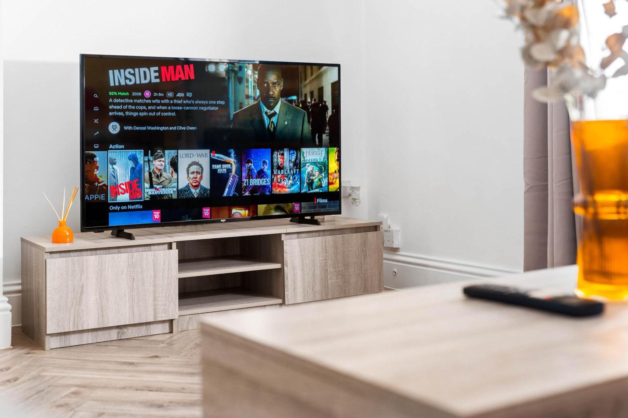 Luxury Apartment - Wolverhampton - Netflix - Smart Tv - Fast Wifi - 7Apc Ngoại thất bức ảnh
