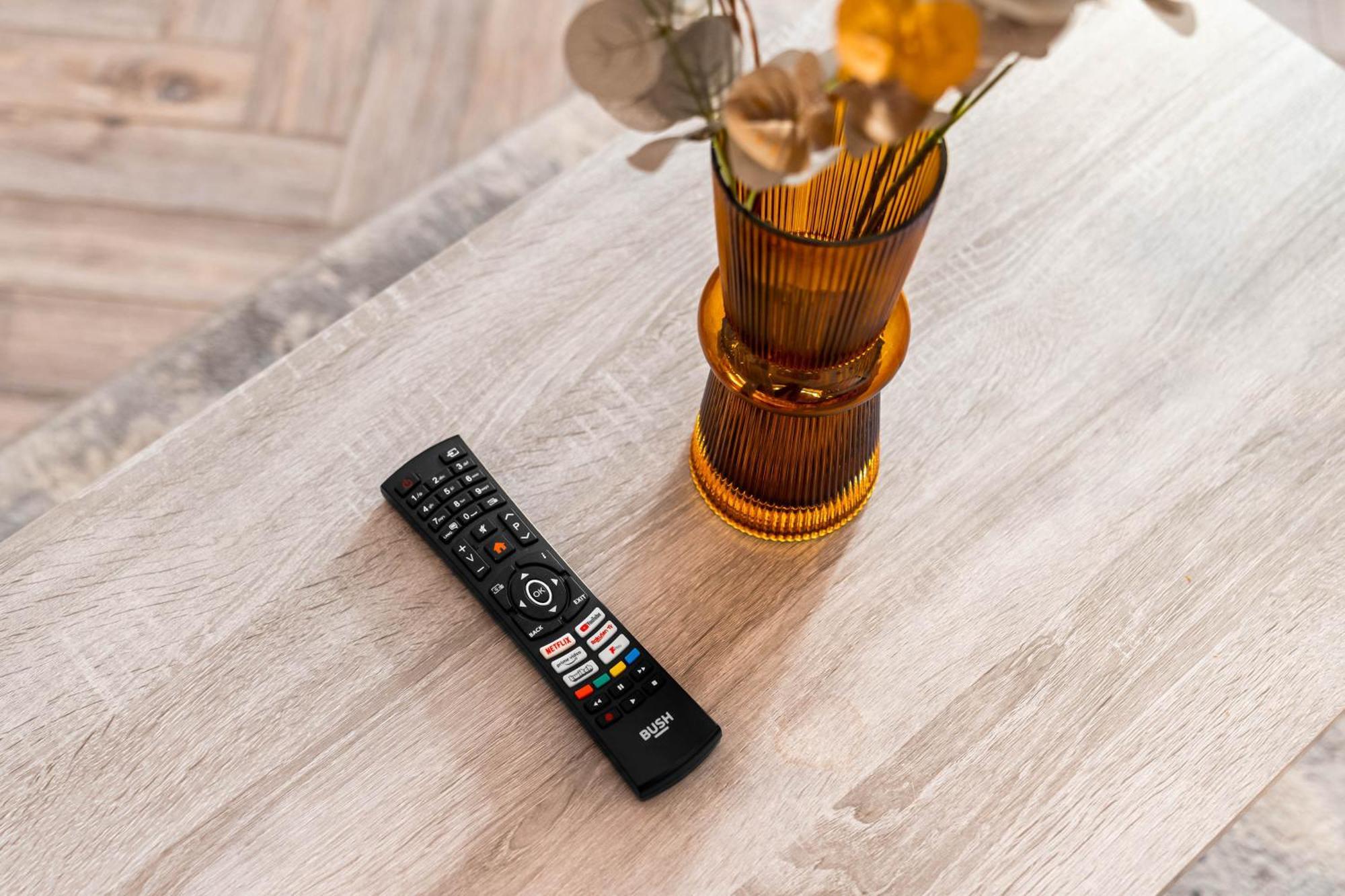 Luxury Apartment - Wolverhampton - Netflix - Smart Tv - Fast Wifi - 7Apc Ngoại thất bức ảnh