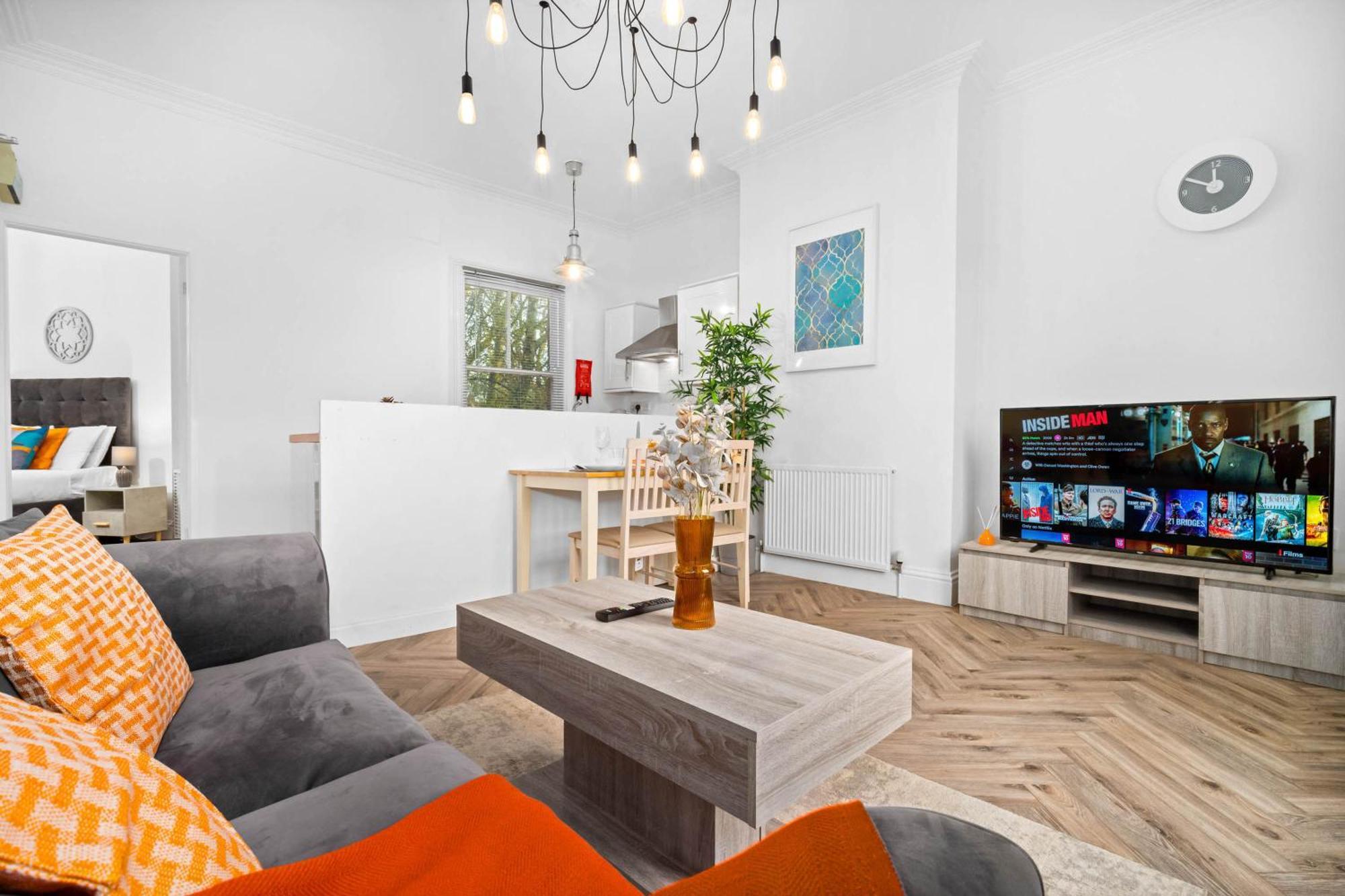 Luxury Apartment - Wolverhampton - Netflix - Smart Tv - Fast Wifi - 7Apc Ngoại thất bức ảnh